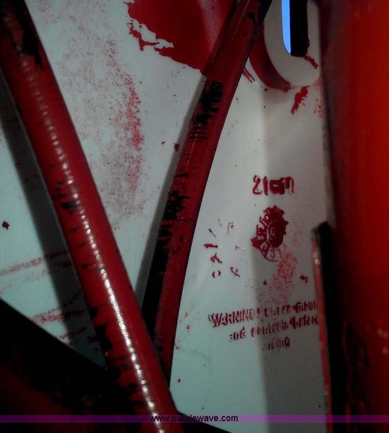 image for item AN9119 1986 Can-am Bombaidier MX250 dirt bike