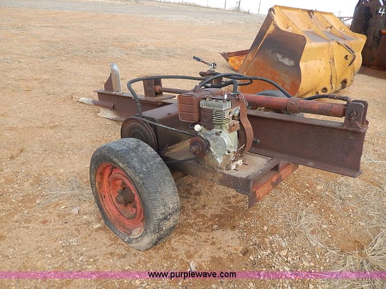 image for item AP9016 Shop built log splitter