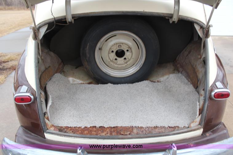 image for item AZ9985 1946 Ford Super Deluxe