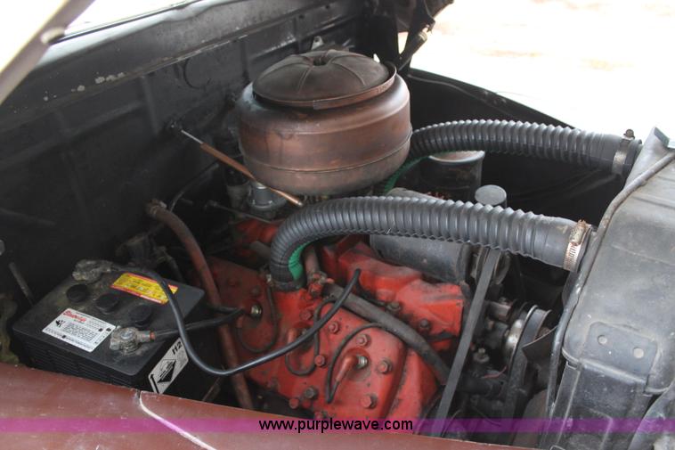 image for item AZ9985 1946 Ford Super Deluxe