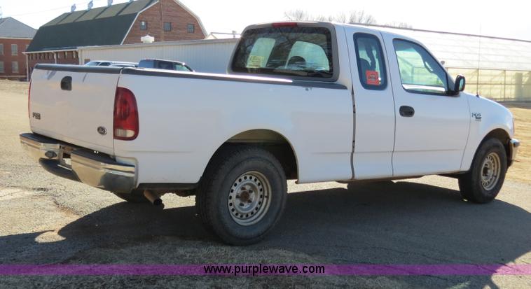 image for item B4868 1998 Ford F150 SuperCab pickup truck