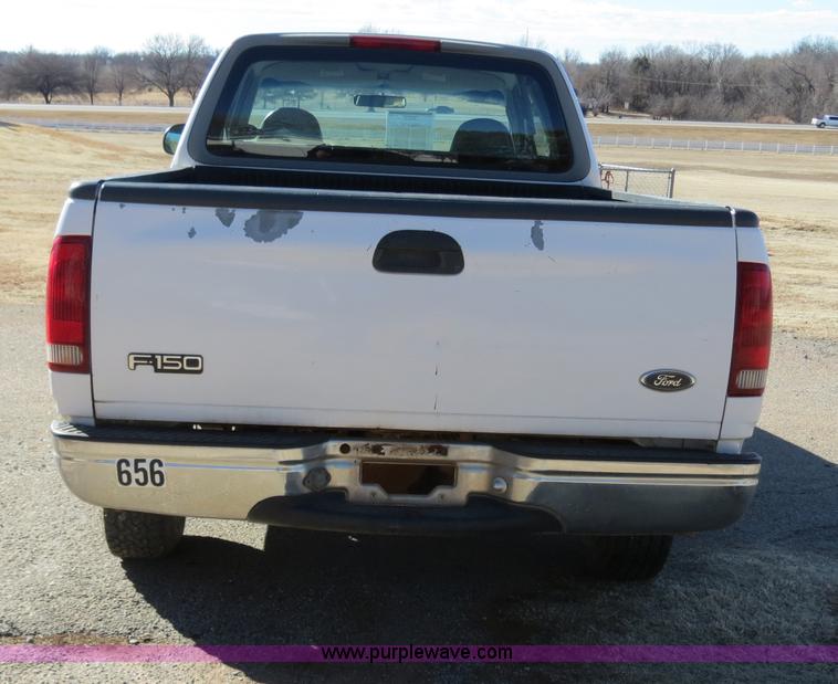 image for item B4868 1998 Ford F150 SuperCab pickup truck