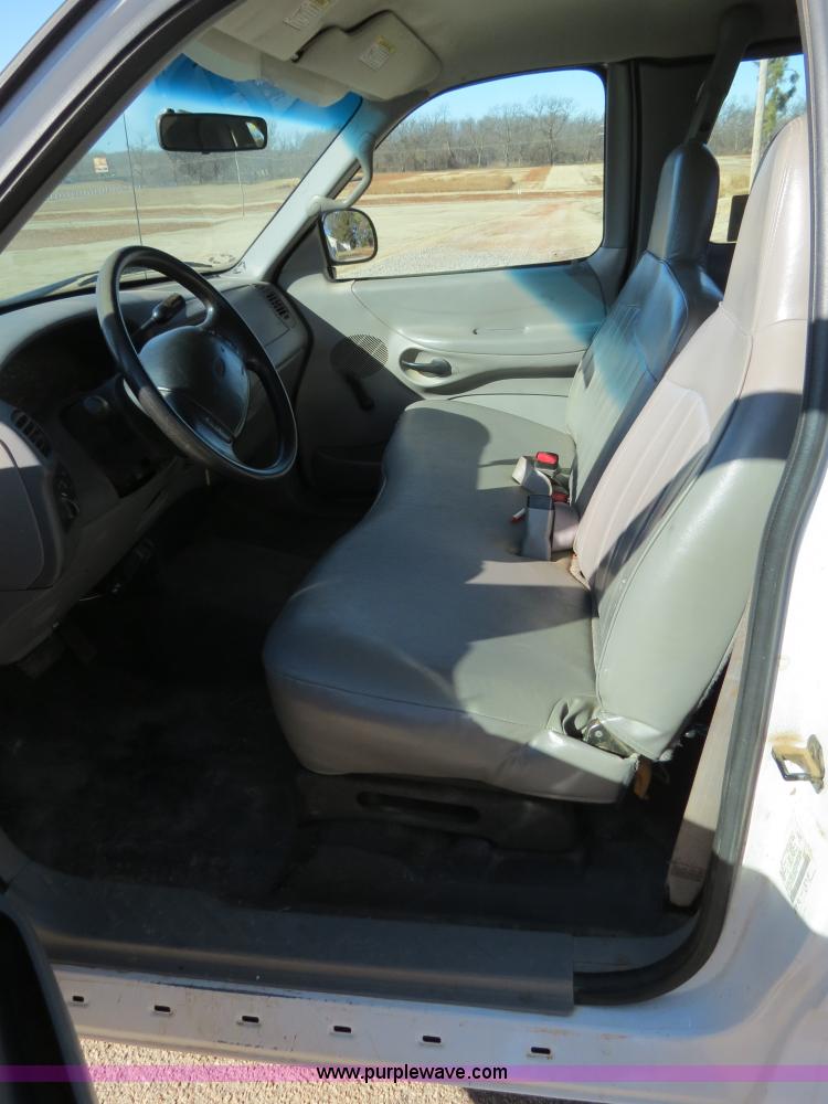 image for item B4868 1998 Ford F150 SuperCab pickup truck