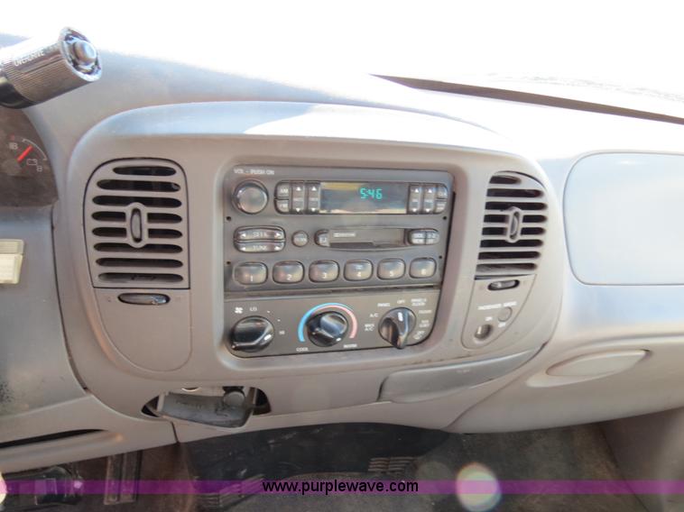 image for item B4868 1998 Ford F150 SuperCab pickup truck