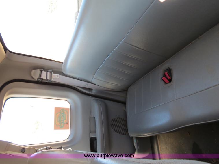 image for item B4868 1998 Ford F150 SuperCab pickup truck