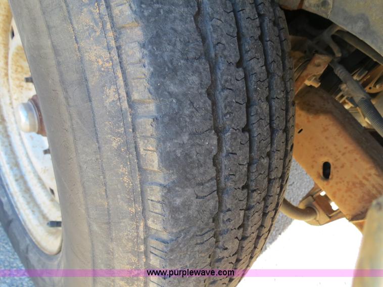 image for item B4868 1998 Ford F150 SuperCab pickup truck