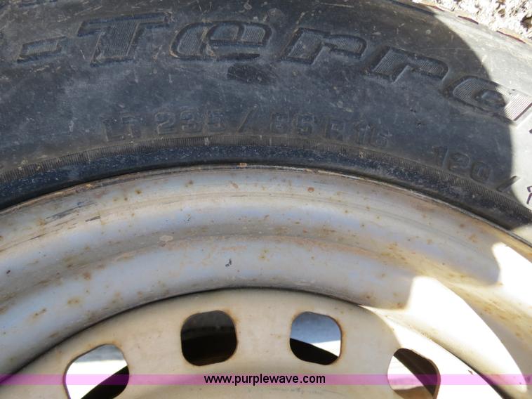 image for item B4868 1998 Ford F150 SuperCab pickup truck