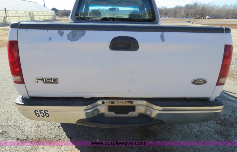 image for item B4868 1998 Ford F150 SuperCab pickup truck