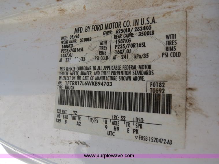 image for item B4868 1998 Ford F150 SuperCab pickup truck