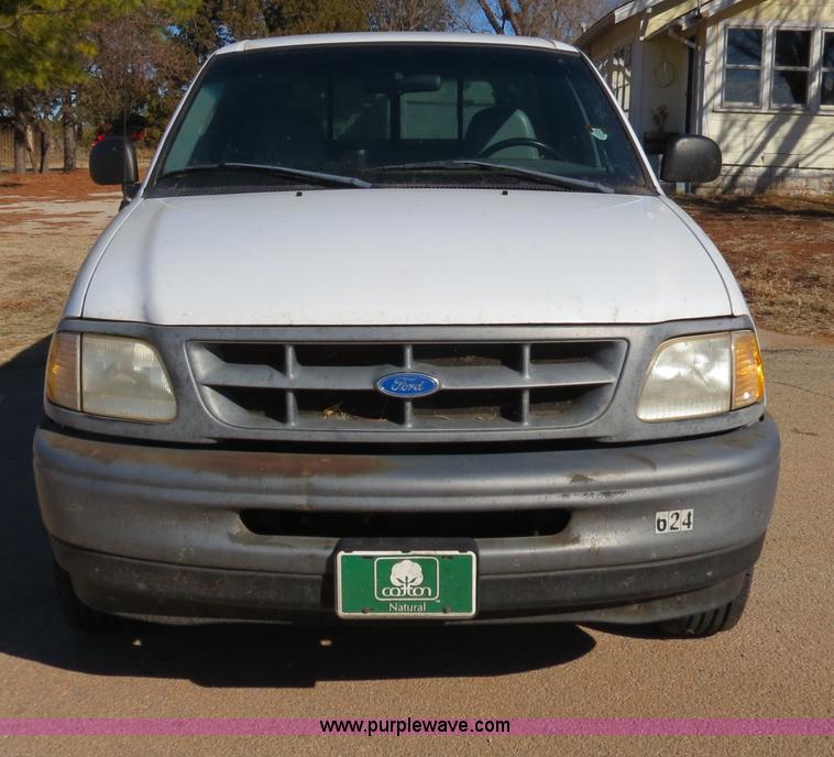 image for item B4869 1997 Ford F150 pickup truck