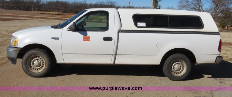 image for item B4869 1997 Ford F150 pickup truck