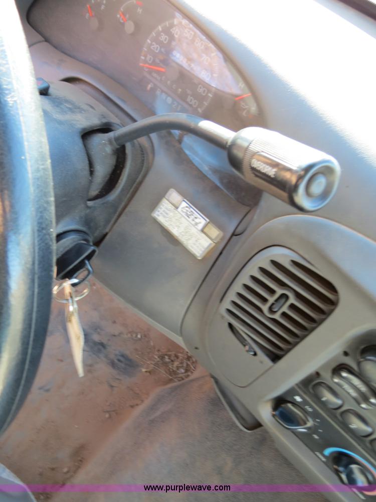 image for item B4869 1997 Ford F150 pickup truck