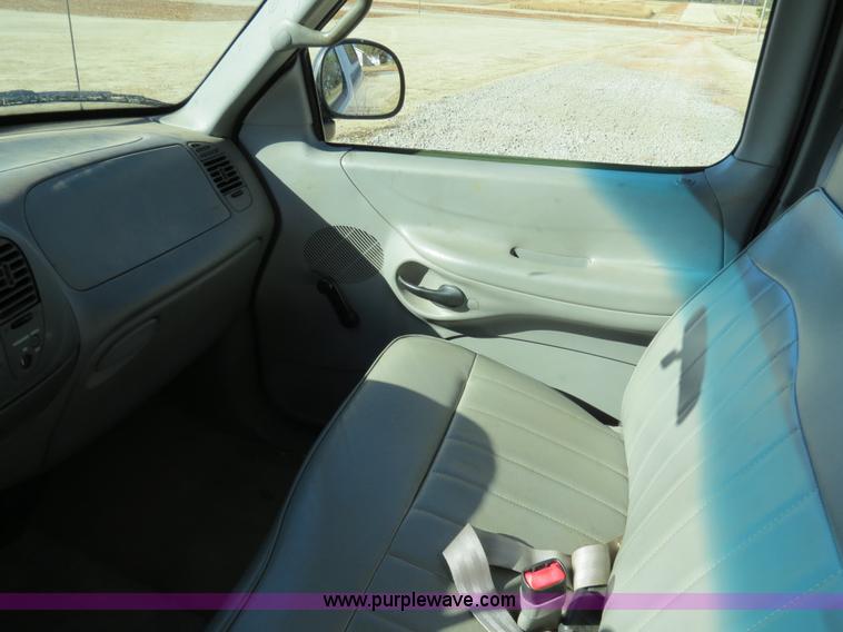 image for item B4869 1997 Ford F150 pickup truck