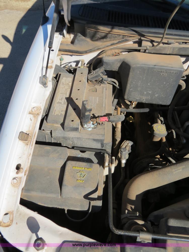 image for item B4869 1997 Ford F150 pickup truck