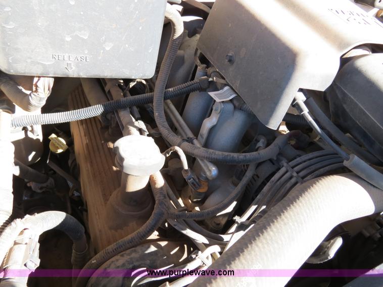 image for item B4869 1997 Ford F150 pickup truck