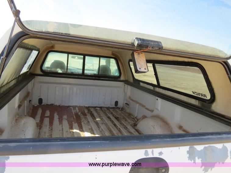 image for item B4869 1997 Ford F150 pickup truck