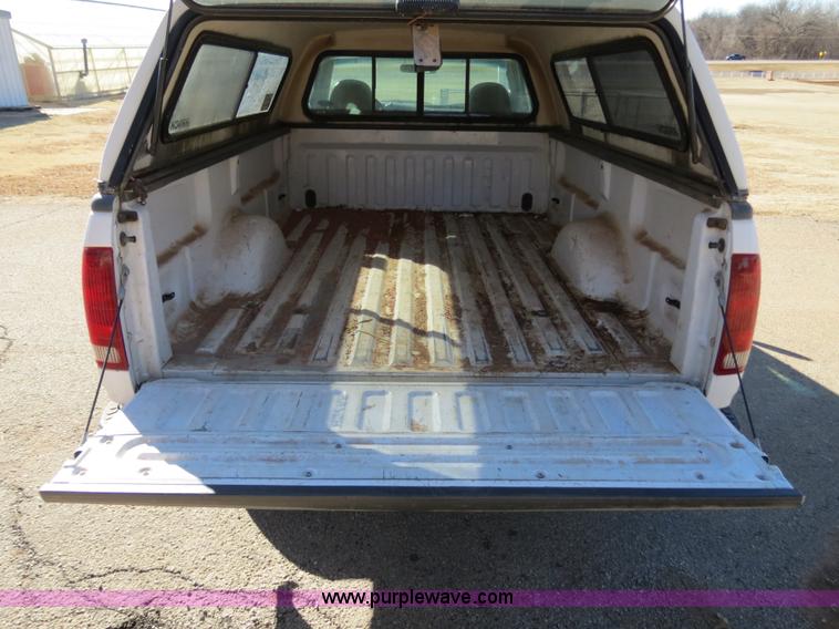 image for item B4869 1997 Ford F150 pickup truck