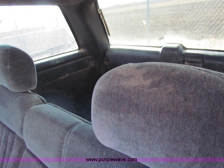 image for item C1862 2000 Chevrolet S10 Blazer SUV