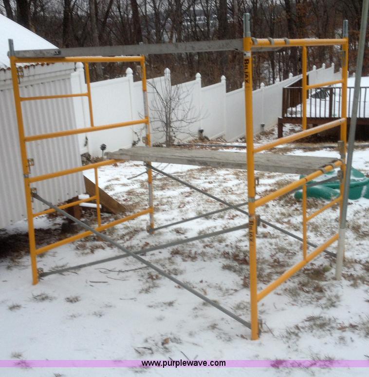 image for item C1874 Assorted scaffolding items