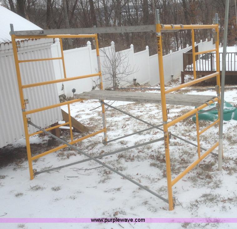 image for item C1874 Assorted scaffolding items