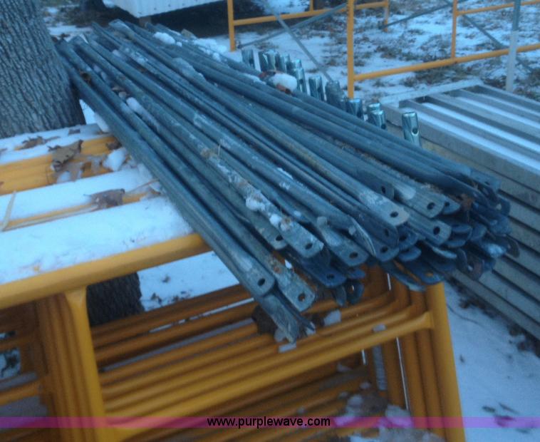 image for item C1874 Assorted scaffolding items