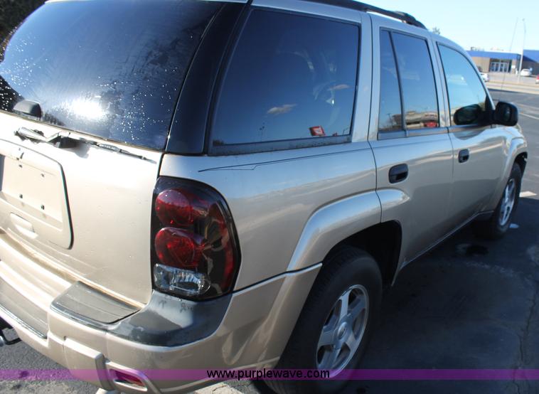 image for item C3724 2006 Chevrolet TrailBlazer SUV