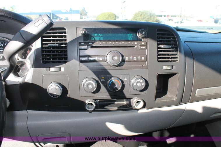 image for item C3725 2007 Chevrolet Silverado 1500 Ext. Cab pickup truck