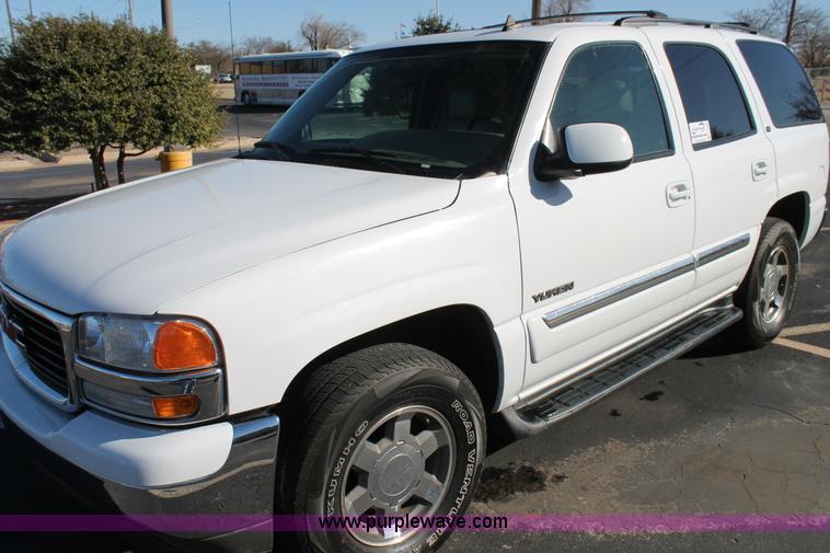 image for item C3726 2006 GMC Yukon SLT SUV