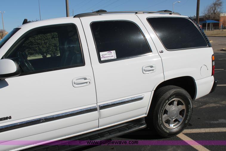 image for item C3726 2006 GMC Yukon SLT SUV