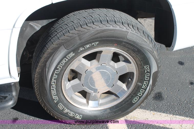 image for item C3726 2006 GMC Yukon SLT SUV