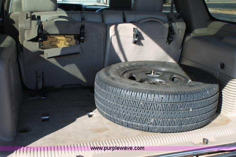 image for item C3726 2006 GMC Yukon SLT SUV