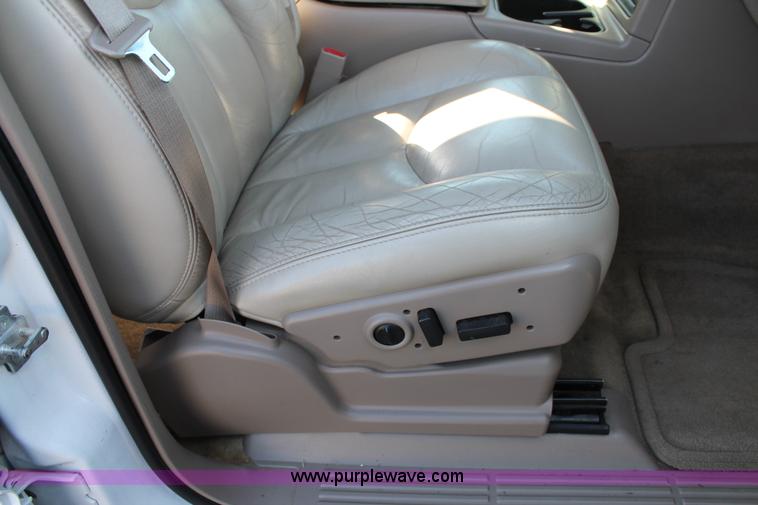 image for item C3726 2006 GMC Yukon SLT SUV