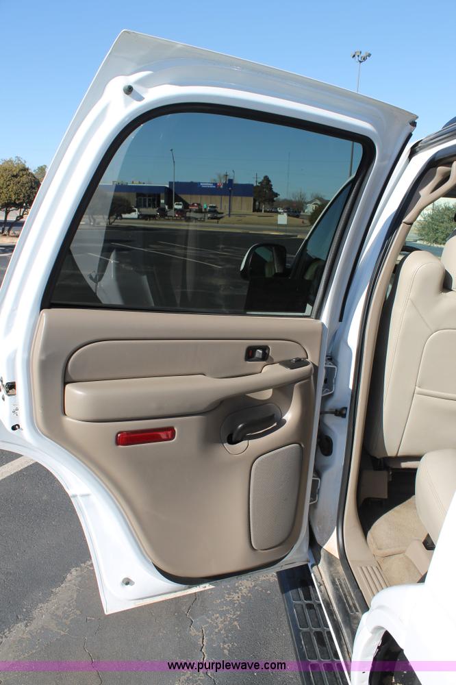 image for item C3726 2006 GMC Yukon SLT SUV