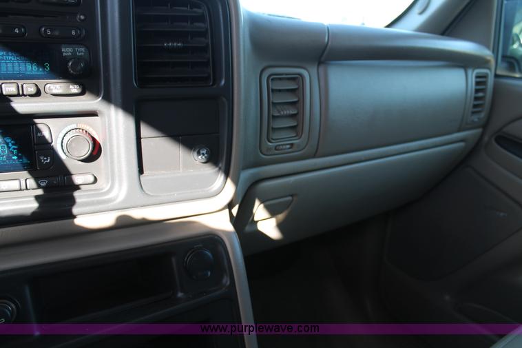 image for item C3726 2006 GMC Yukon SLT SUV