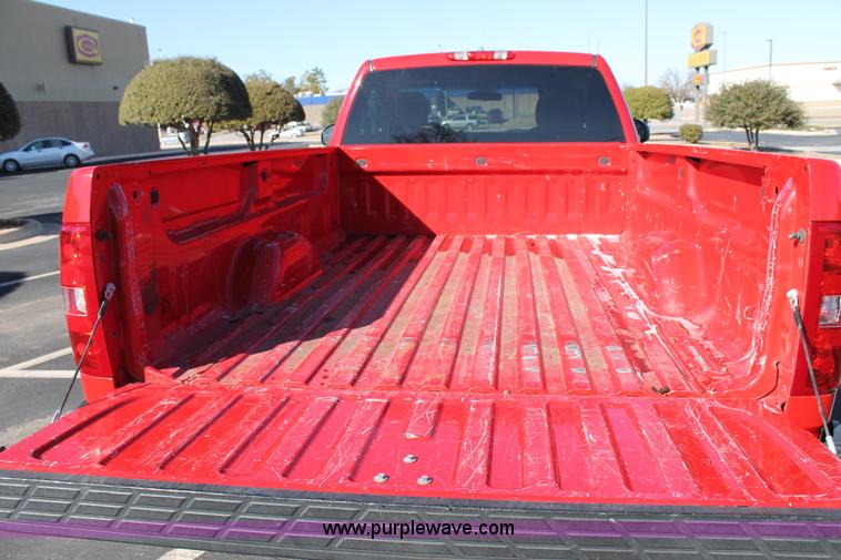 image for item C3727 2007 Chevrolet Silverado 1500 pickup truck