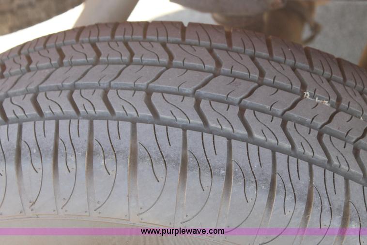 image for item C3727 2007 Chevrolet Silverado 1500 pickup truck