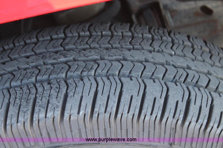 image for item C3727 2007 Chevrolet Silverado 1500 pickup truck