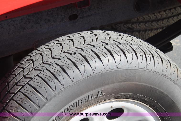 image for item C3727 2007 Chevrolet Silverado 1500 pickup truck