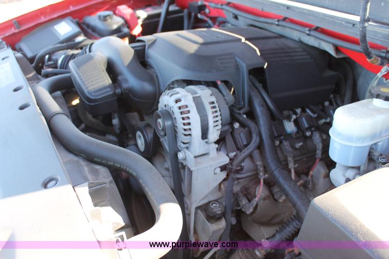 image for item C3727 2007 Chevrolet Silverado 1500 pickup truck