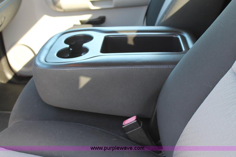 image for item C3727 2007 Chevrolet Silverado 1500 pickup truck