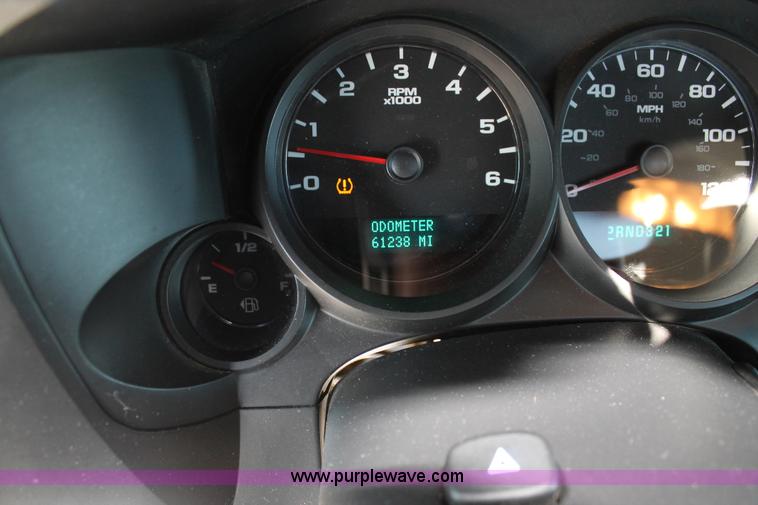 image for item C3727 2007 Chevrolet Silverado 1500 pickup truck