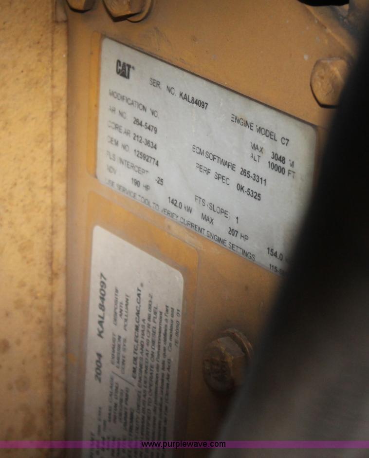 image for item C3750 2005 Chevrolet C6500 semi truck