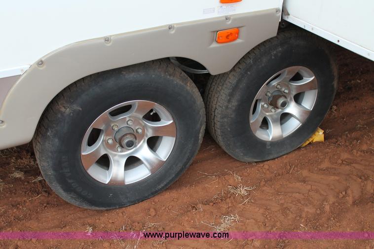 image for item C3759 2004 Fleetwood 36.5' RV fifth wheel trailer