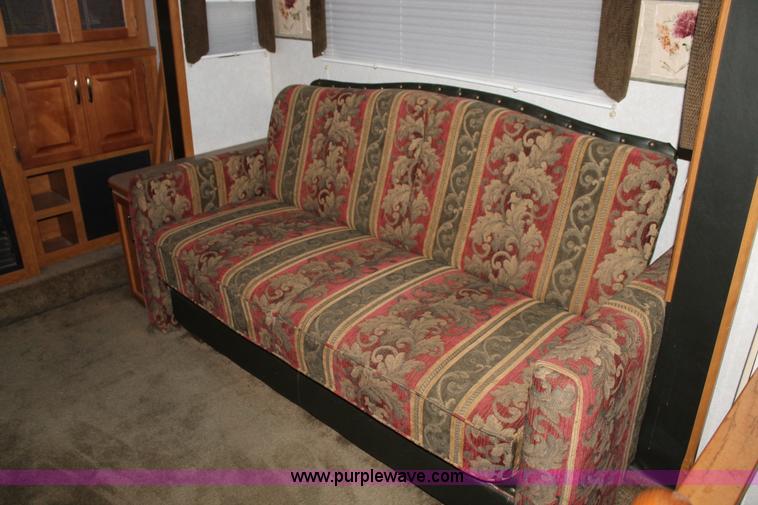 image for item C3759 2004 Fleetwood 36.5' RV fifth wheel trailer