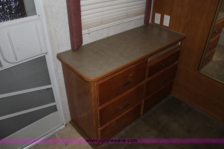 image for item C3759 2004 Fleetwood 36.5' RV fifth wheel trailer