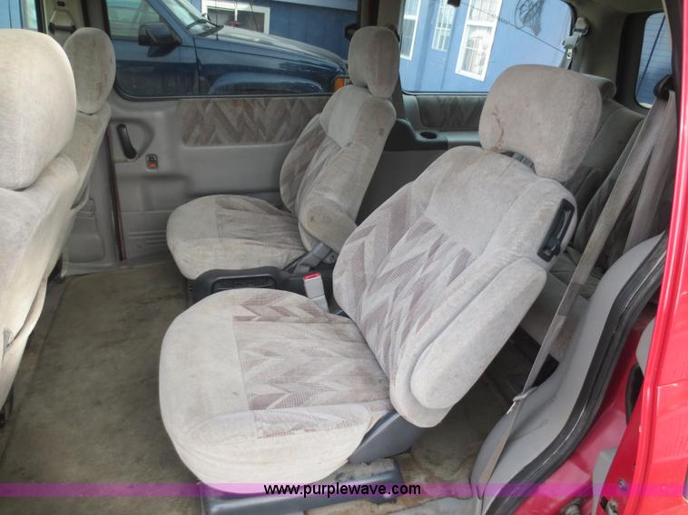image for item D5971 1999 Chevrolet Venture van