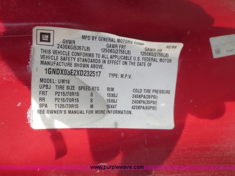 image for item D5971 1999 Chevrolet Venture van