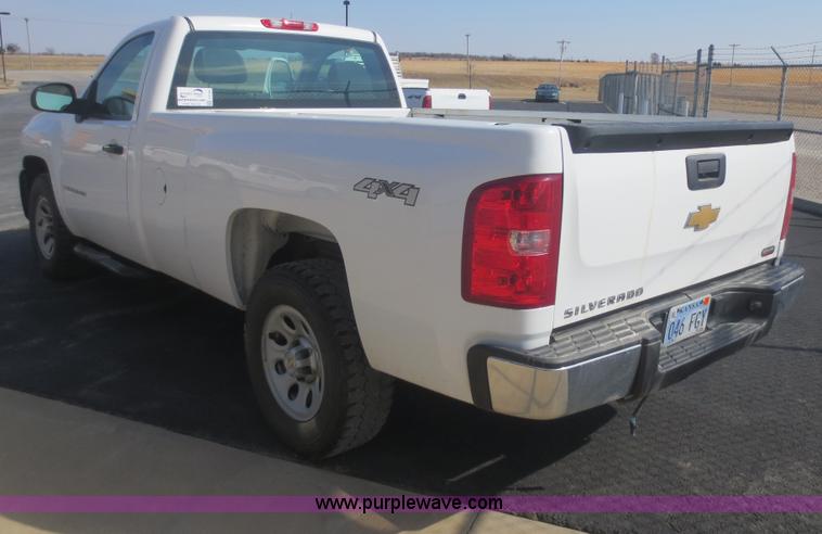 image for item F6785 2008 Chevrolet Silverado 1500 pickup truck