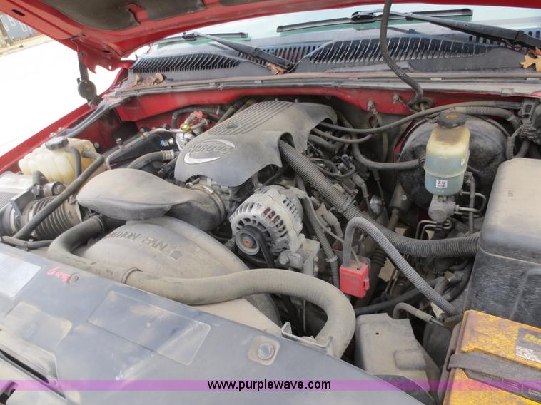 image for item F6815 2002 Chevrolet Silverado 1500 Z71 Ext. Cab pickup truck