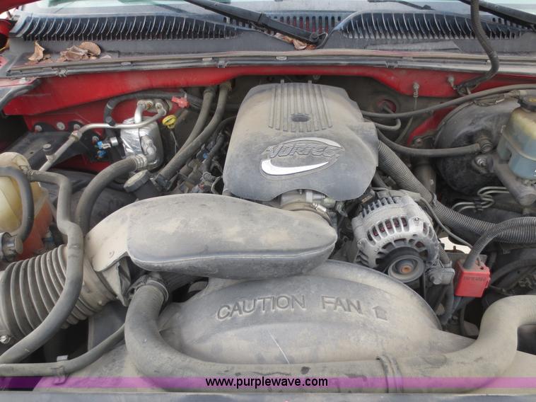 image for item F6815 2002 Chevrolet Silverado 1500 Z71 Ext. Cab pickup truck